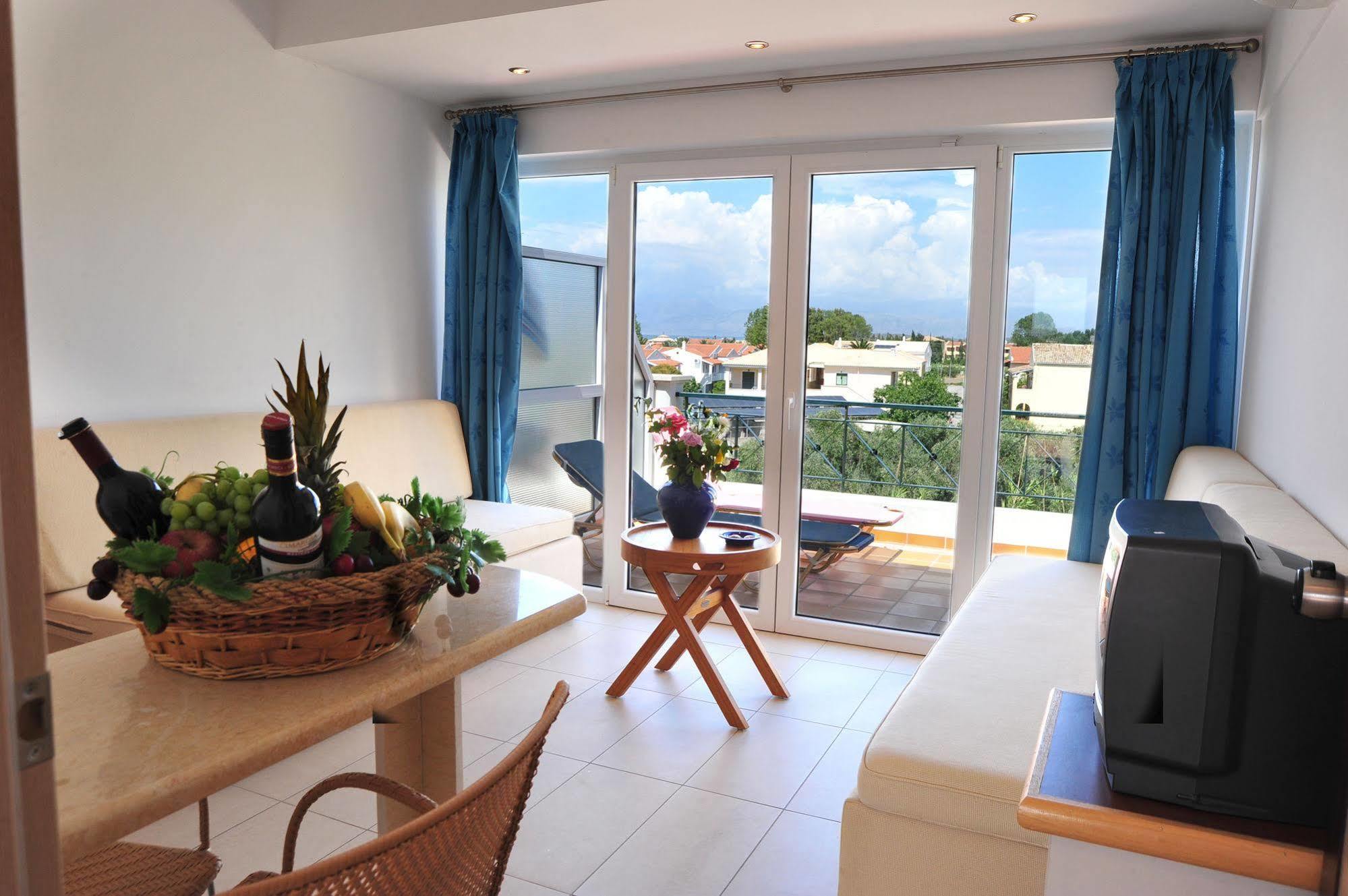Ionian Princess Suites Hotel Acharavi  Bagian luar foto
