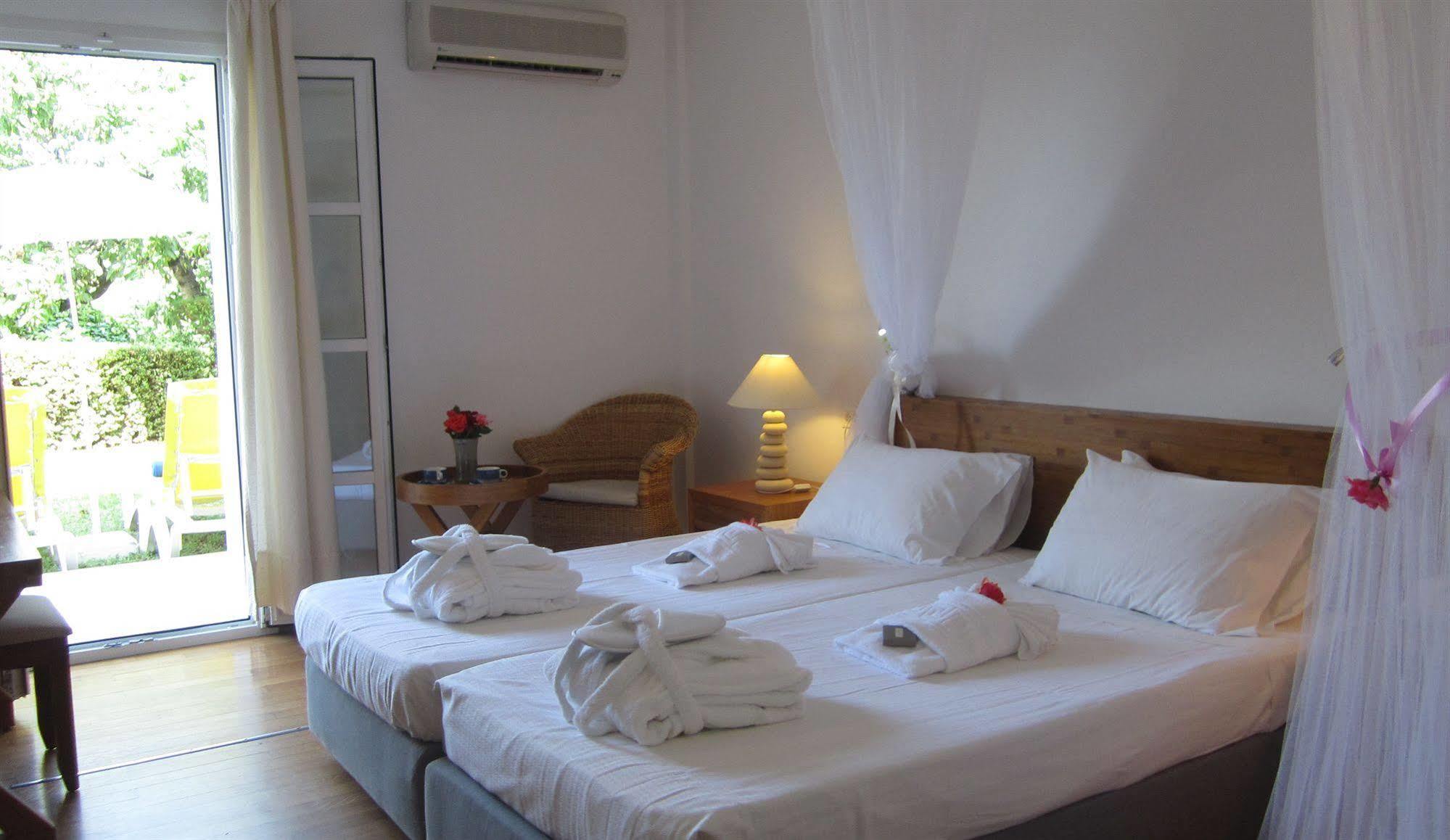 Ionian Princess Suites Hotel Acharavi  Bagian luar foto